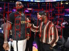 富保罗:詹姆斯本赛季不会离开湖人 但紫金军配置够不着西决门槛 富保罗:詹姆斯本赛季不会离开湖人 但紫金军配置够不着西决门槛